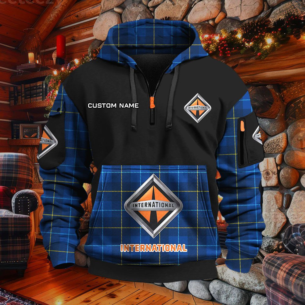 Sweat à capuche à demi-zip International – Image 7